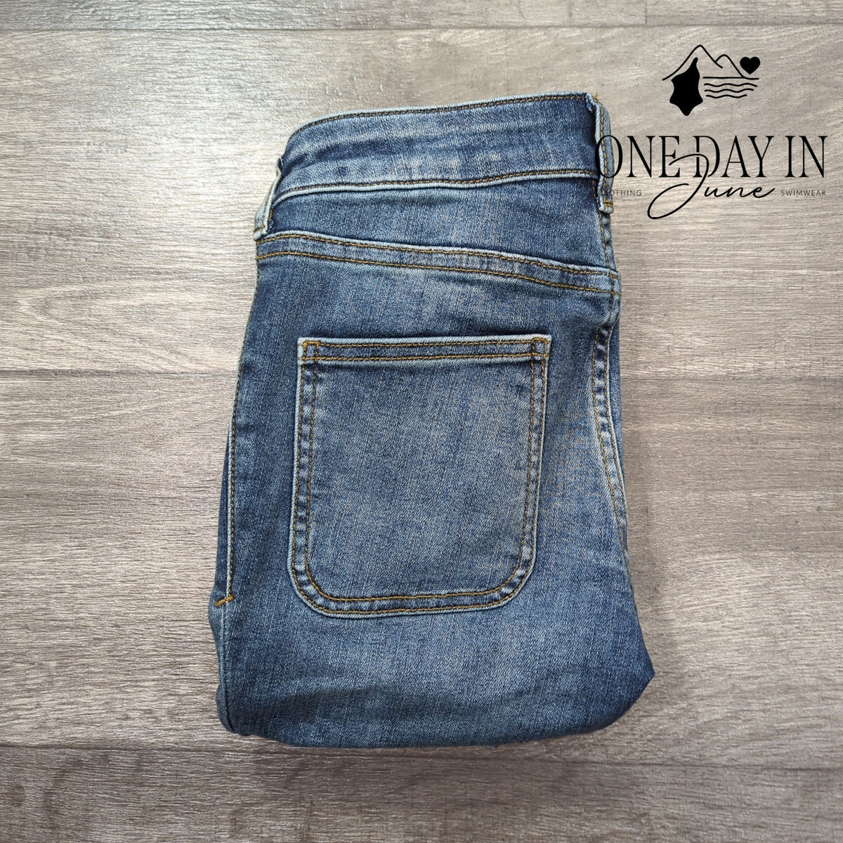 Pilcro and The Letterpress High Rise Denim Legging Jeans Button Fly NWT Size 0