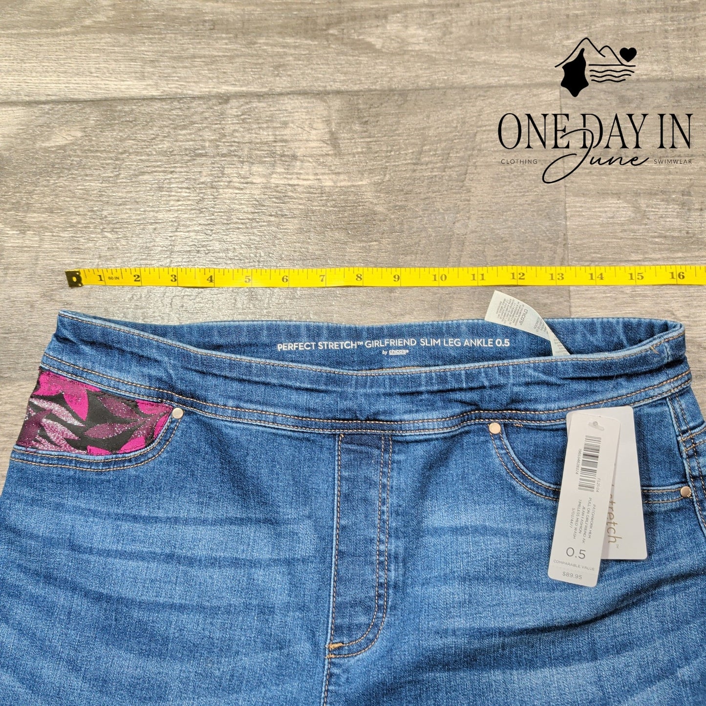 Chico's Girlfriend Slim Ankle Jeans Size Chico's .5 (6)