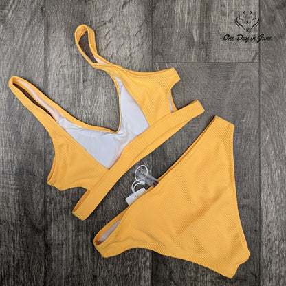 Cupshe Cutout Low Waist Bikini Swimsuit Size L