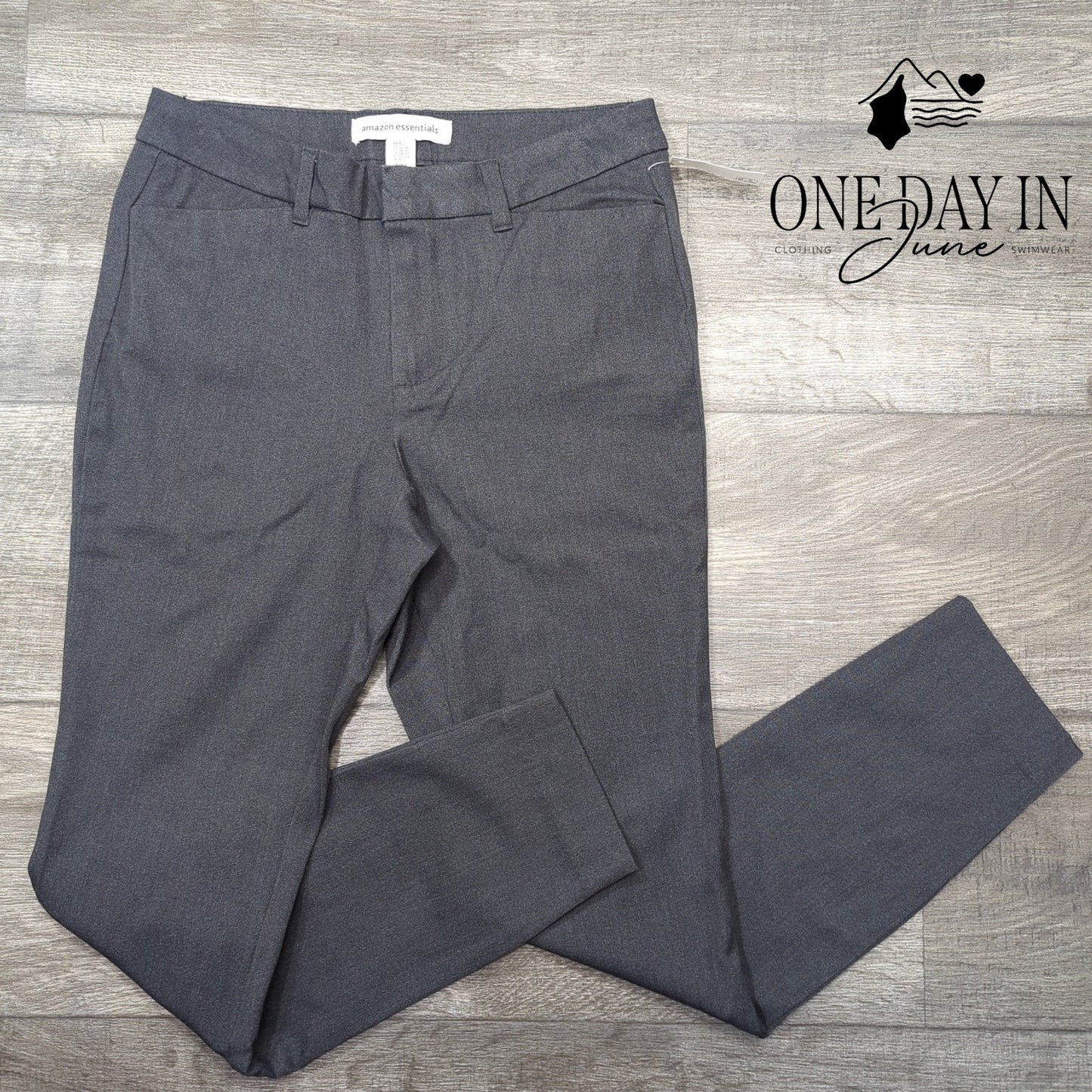 Amazon Essentials Skinny Dress Pants Size 4