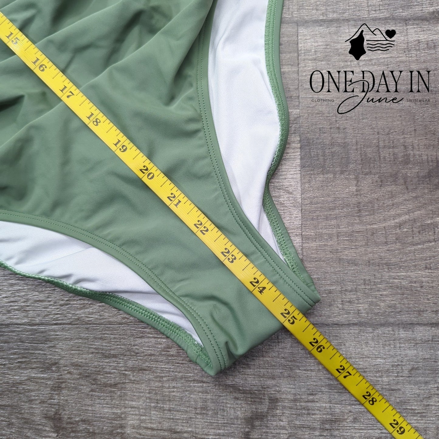 Cupshe Tummy Control One Piece Swimsuit Size S