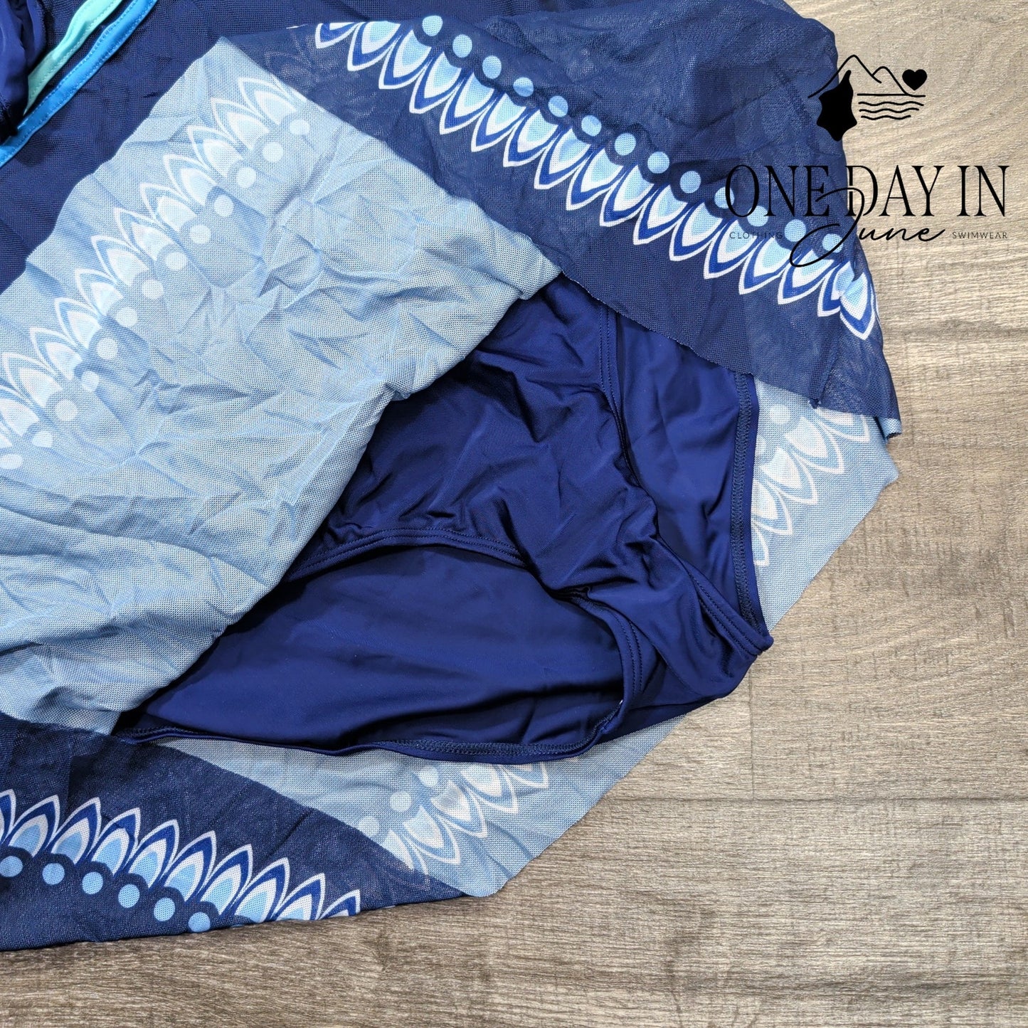 Charmo Mesh Overlay One Piece Swimsuit Size XXL