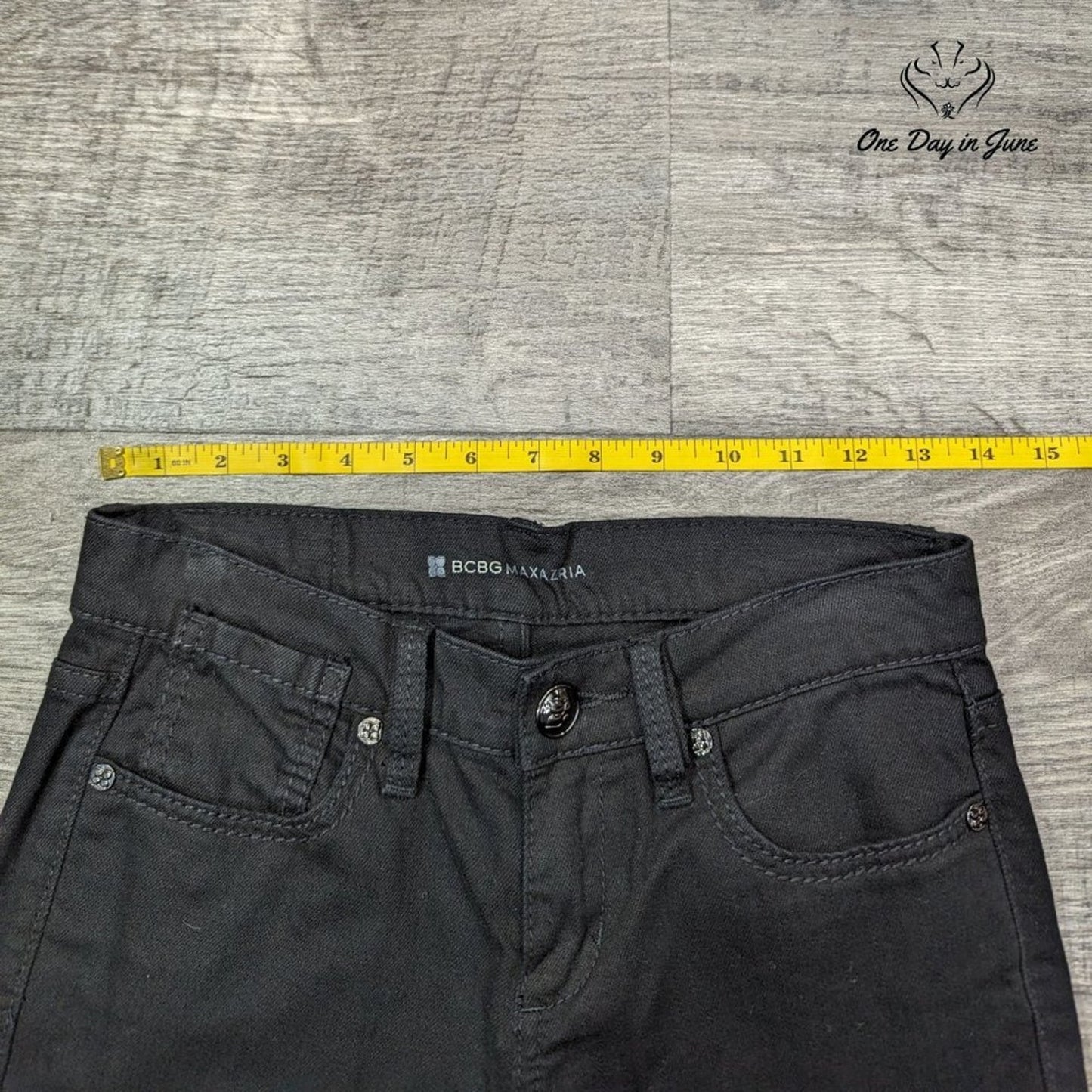 BCBGMaxazria Ankle Jeans Size 2