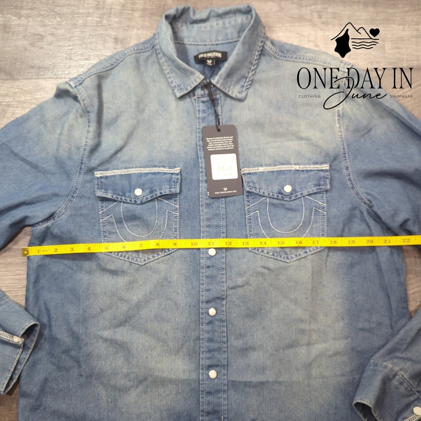 True Religion Snap Front Long Sleeve Shirt Size S