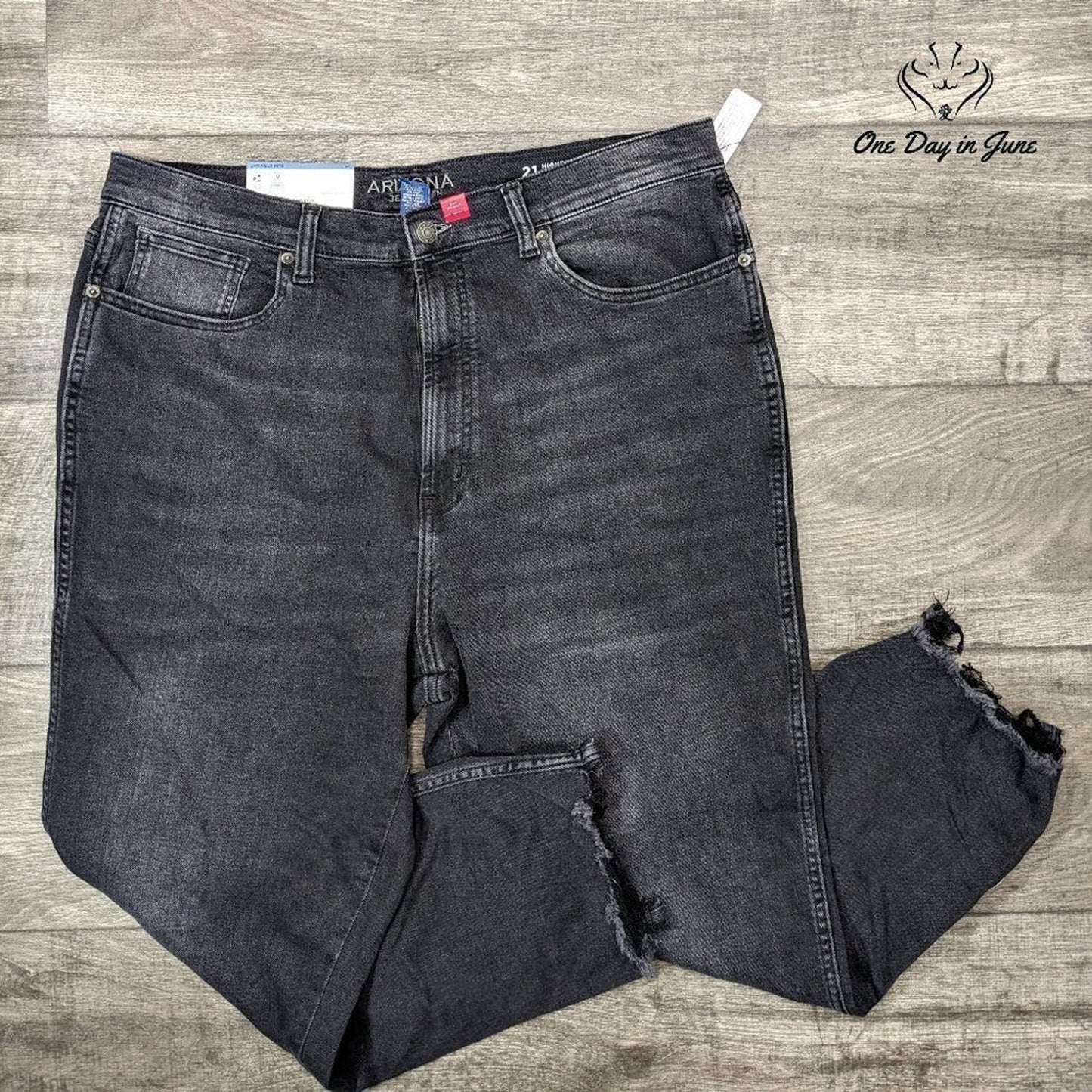 Arizona Jean Co. Juniors Highest Rise Slim Straight Size 21