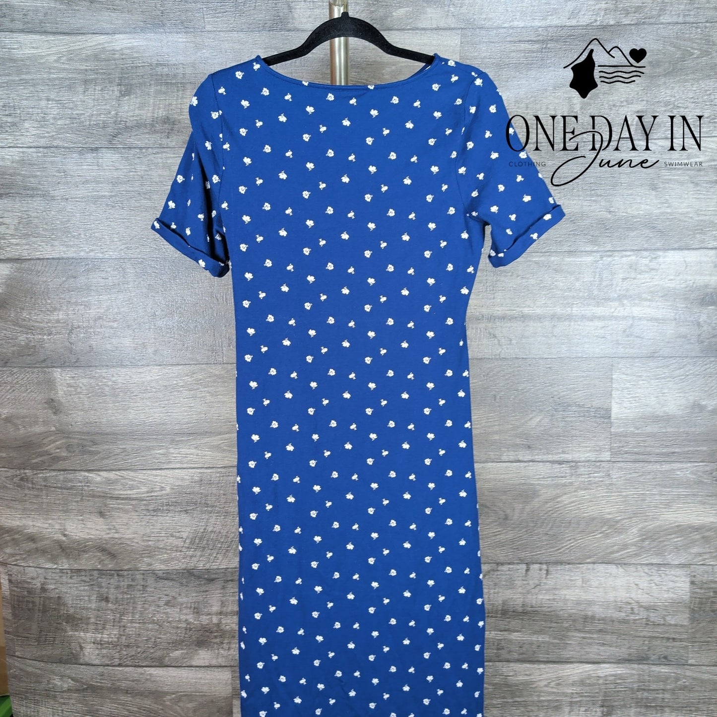 On 34th Short Sleeve Tie Side Dress Size M