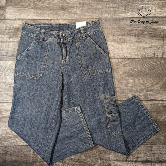 Liz Claiborne Concrete Wash Crop Jeans Size 4