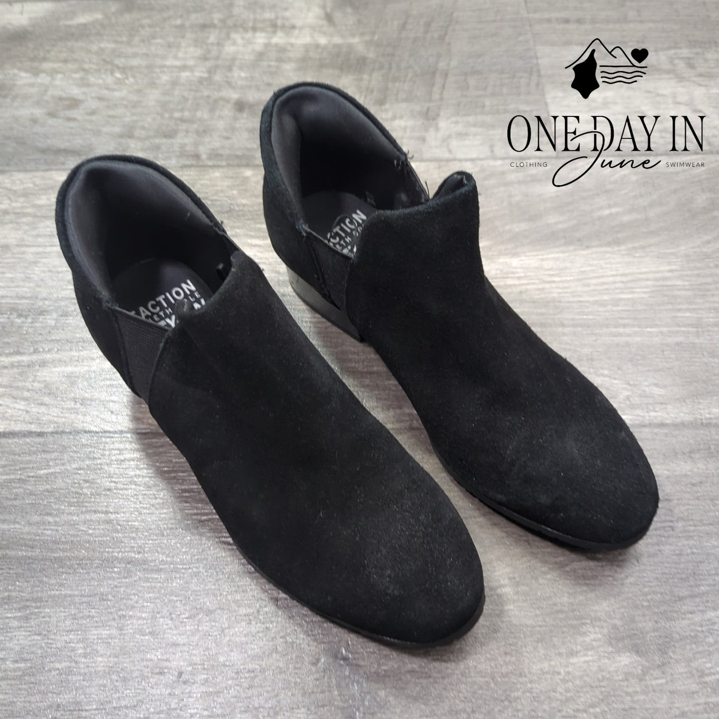 Kenneth Cole Reaction Slip On Heels Size 7