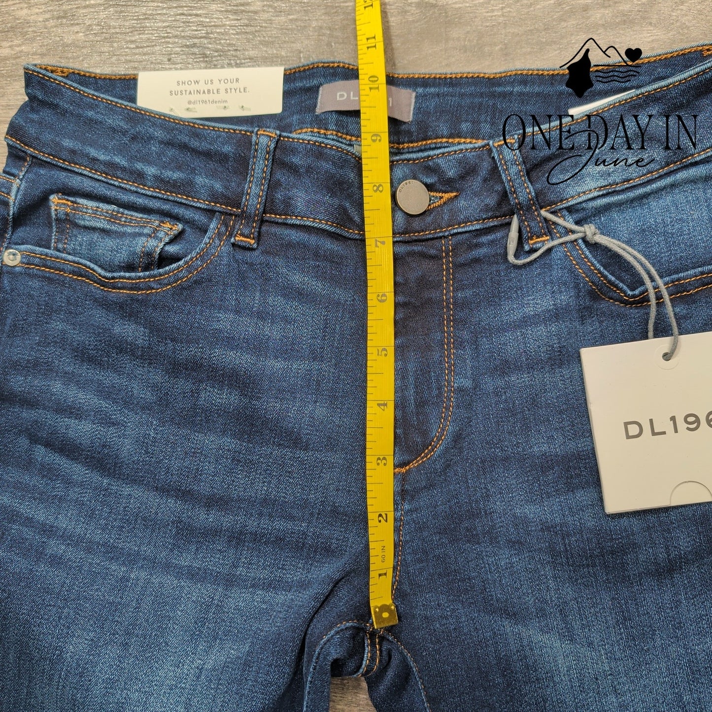 DL1961 Emma Low Rise Skinny Jeans Dark Wash 29" Inseam NWT Size 4 (27)