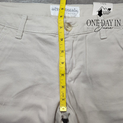 Aeropostale Juniors Straight Leg Khaki Pants Size 5