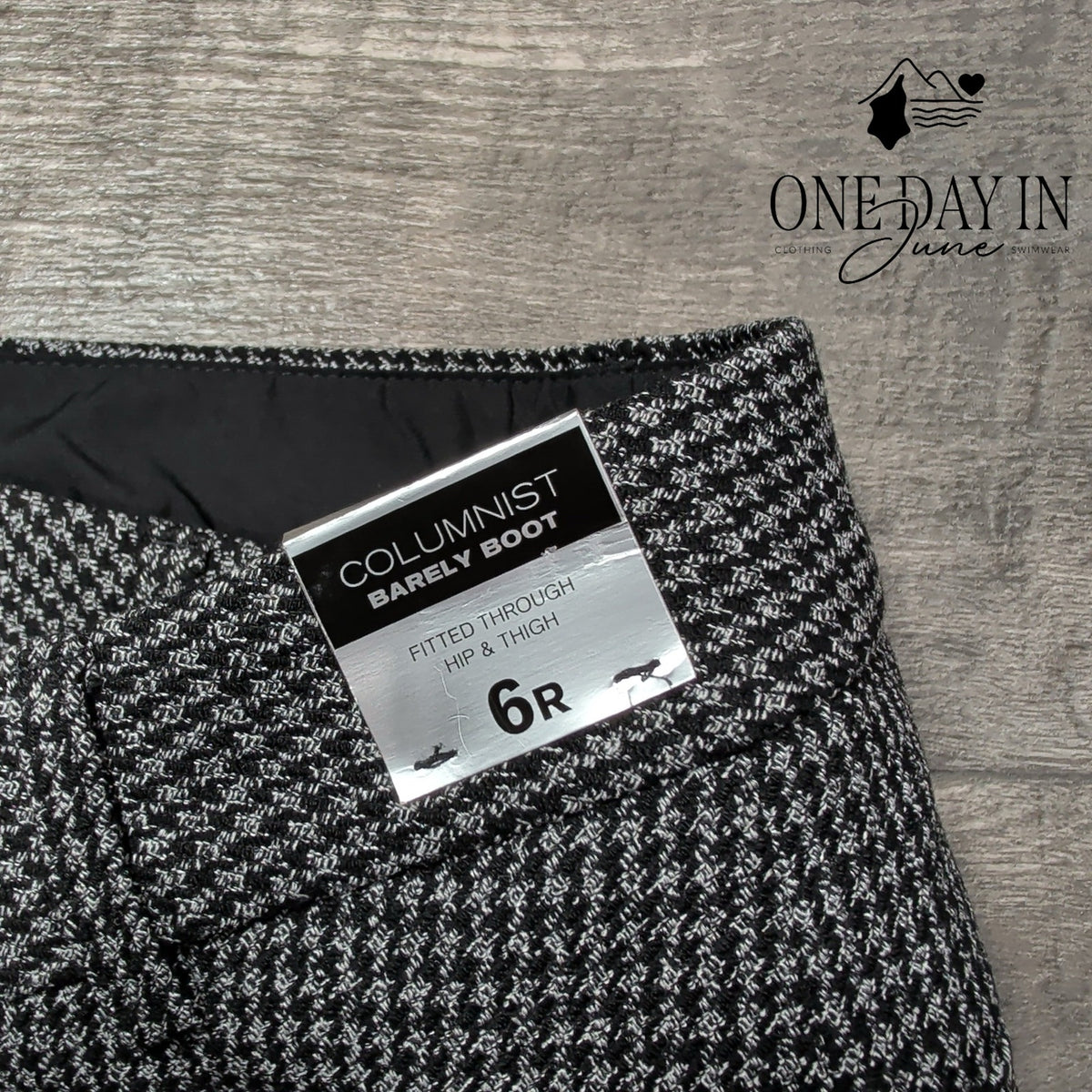 Express Columnist Barely Boot Pants Black White Tweed NWT Size 6