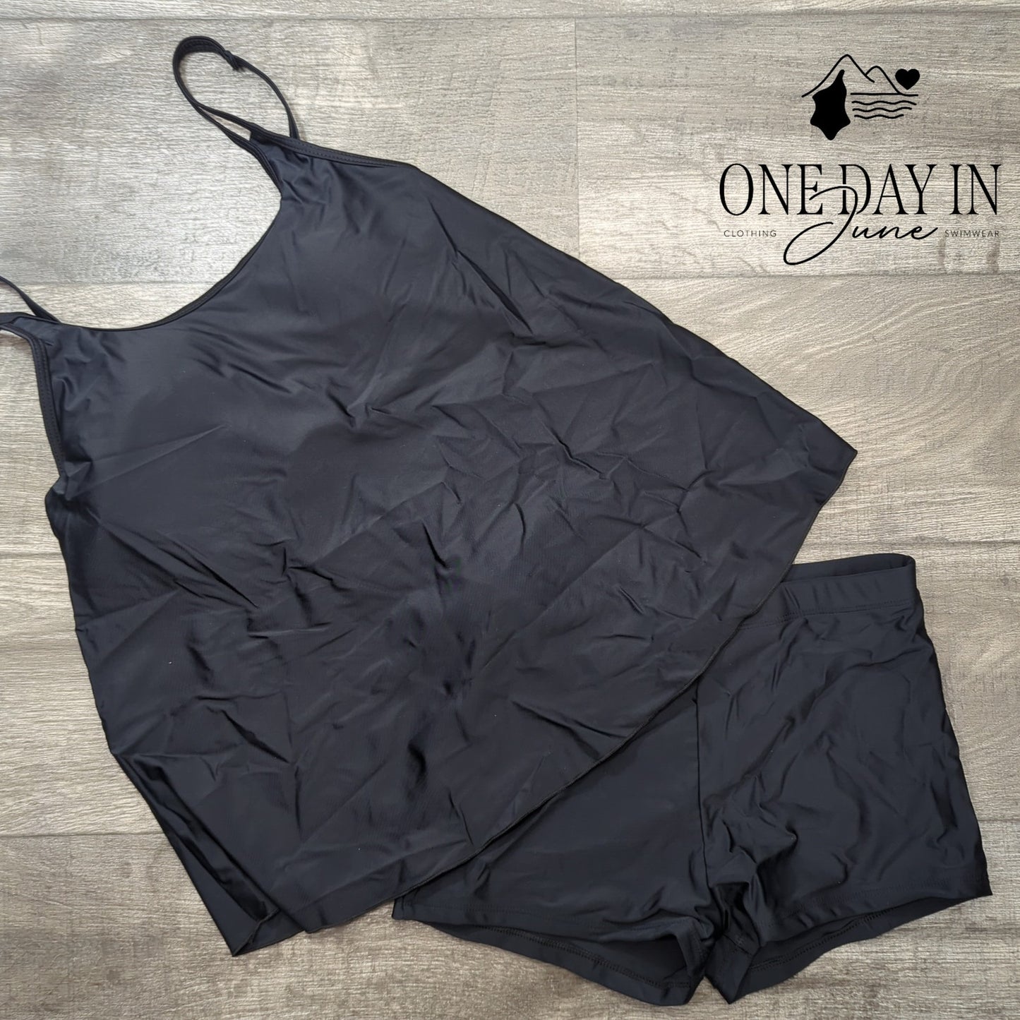 Adisputent Boyshort Tankini Swimsuit Size M