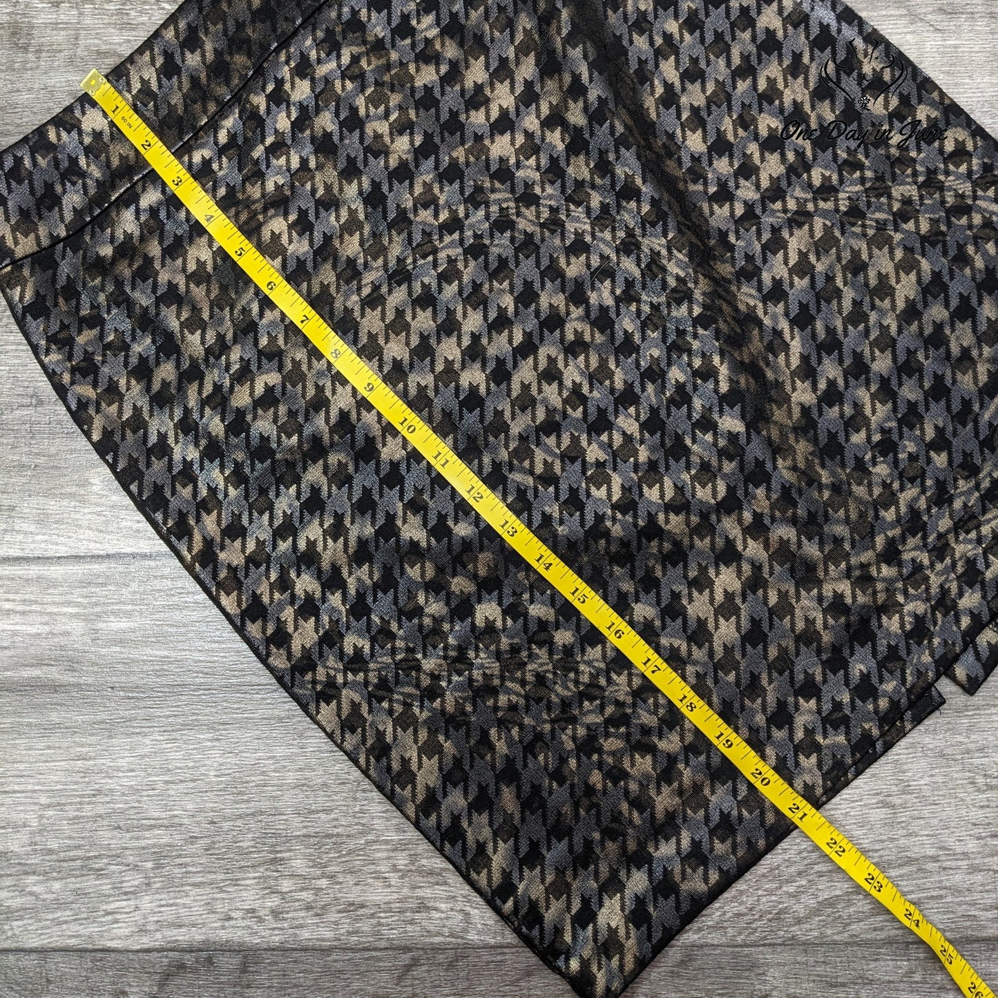 Tribal Geometric Mini Skirt Size 4