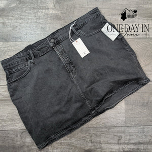 Good American Good 90s Denim Mini Skirt Black371 High Rise NWT Size 15