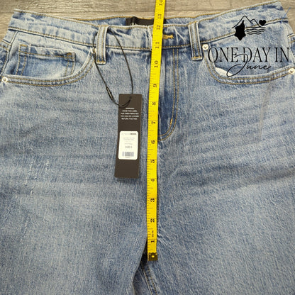Fashion Nova High Rise Mom Jeans Size 9
