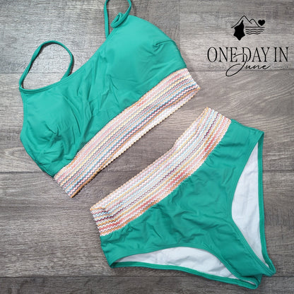 Blooming Jelly Crop Bikini Swimsuit Size L