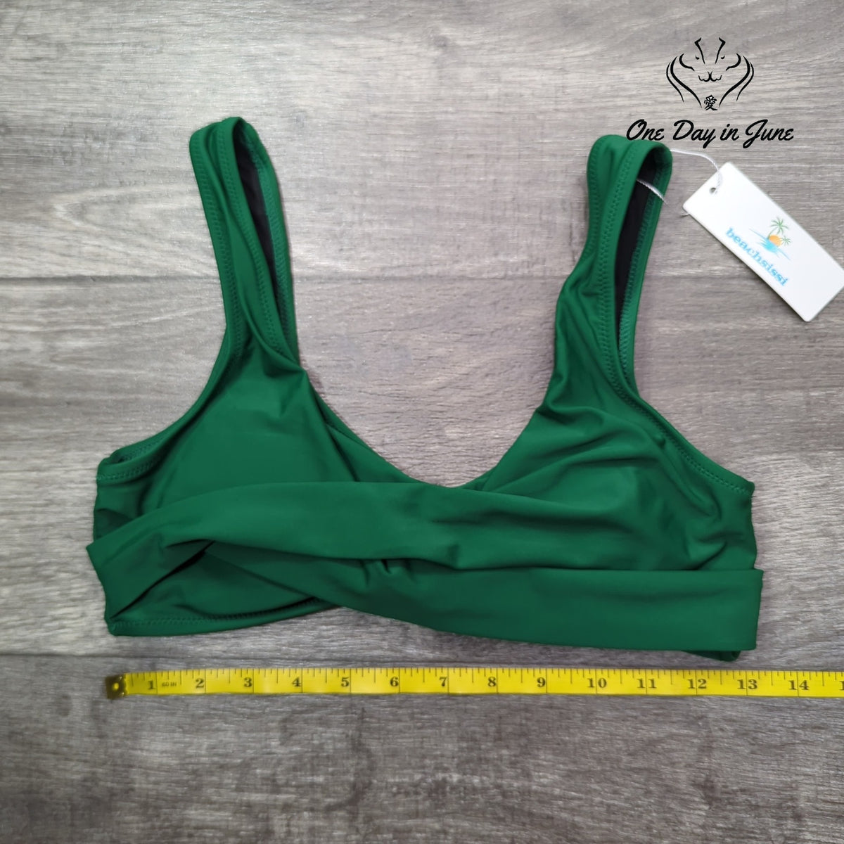 Beachsissi Cross Front Cropped Bikini Top Green NWT Size M