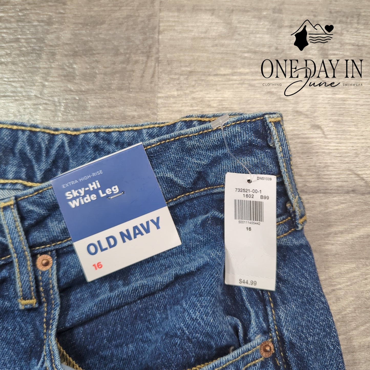 Old Navy Ski Hi Wide Leg Jeans Size 16