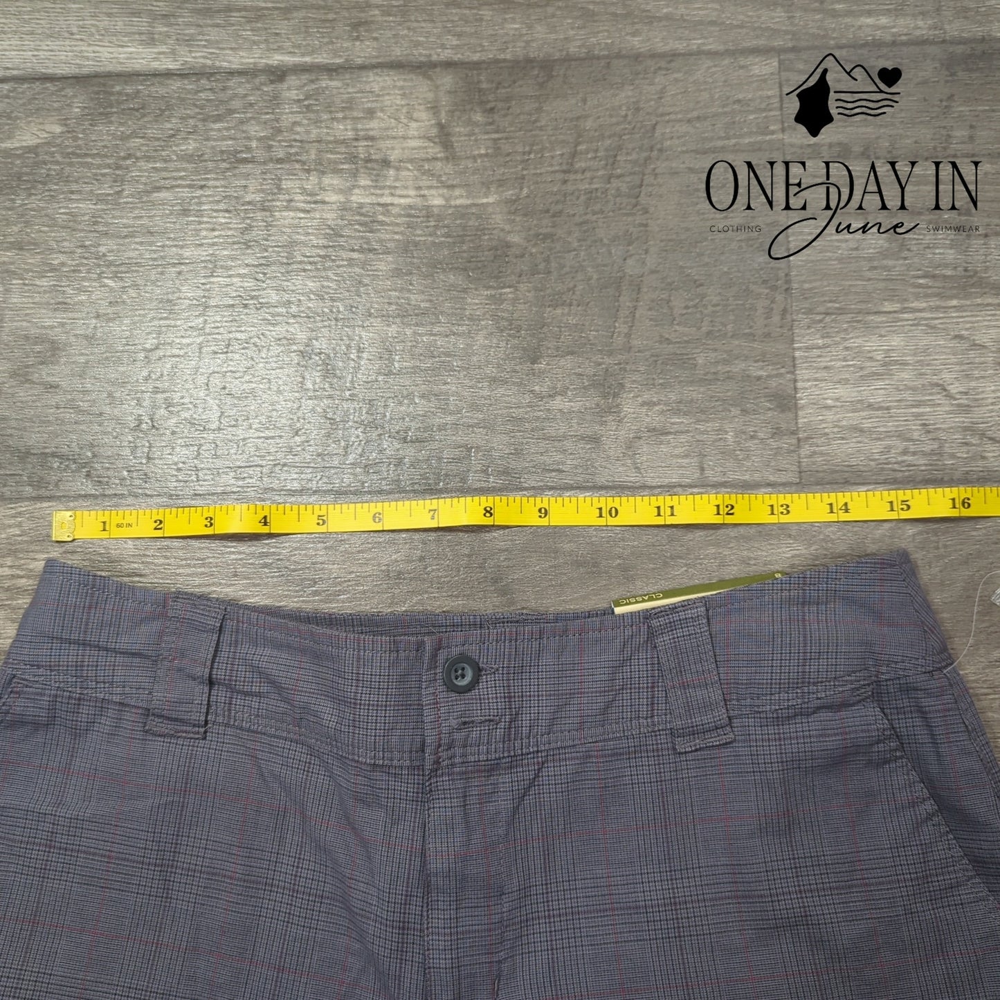 Cato Classic Fit Cropped Pants Size 8