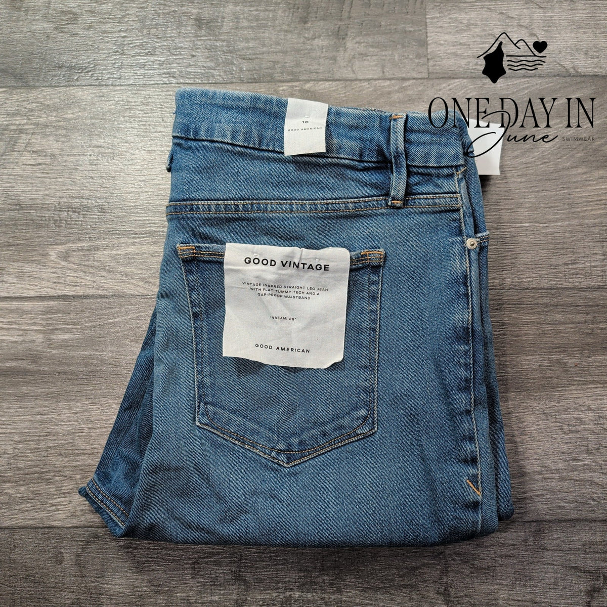 Good American Good Vintage Straight Leg Jeans Blue NWT Size 16