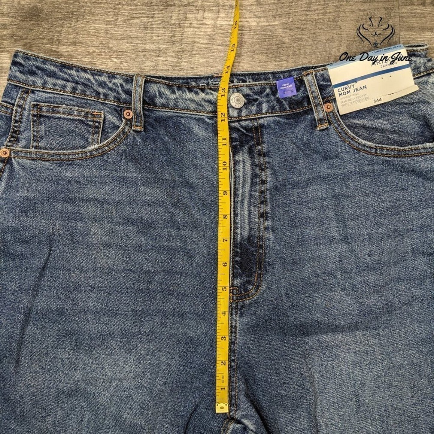 Arizona Jean Co. Juniors Highest Rise Curvy Mom Jeans Size 21