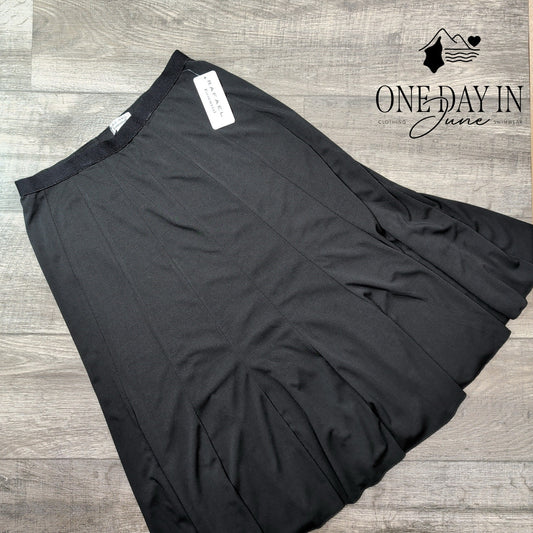 Rafael Essentials Pull On Flare Skirt Size L