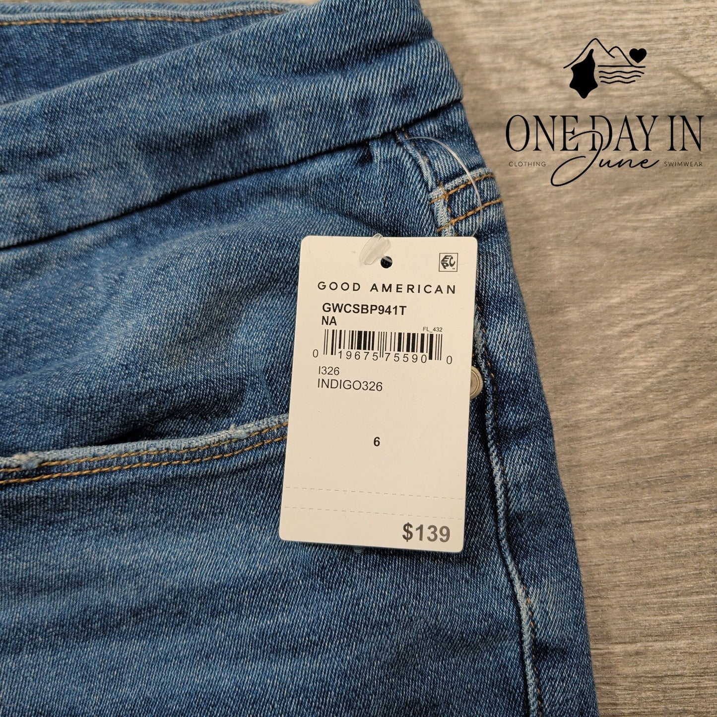 Good American Good Waist Crop Jeans Size 20