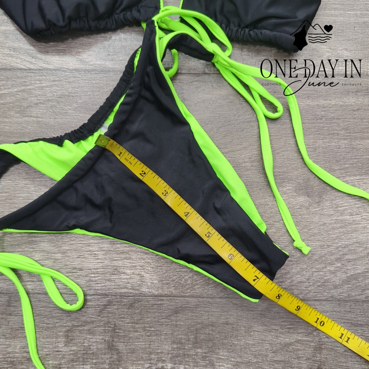CharmLeaks Womens Triangle Tie Side Bikini Swimsuit Black Neon Green Size L