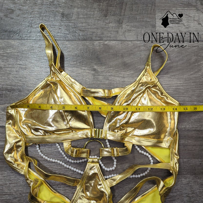 Beaudrm Pearl Accent Cut Out Thong One Piece Swimsuit Size S