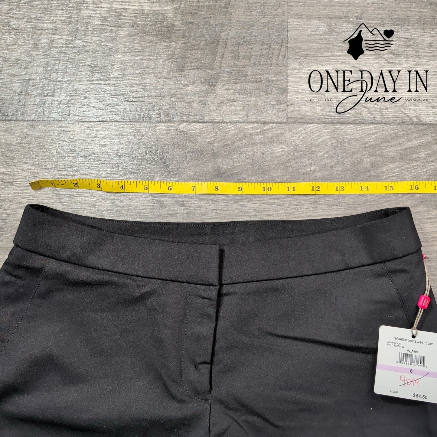 Rafaella Curvy Shorts Size 6