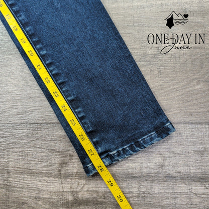 AG Adriano Goldschmied Prima Ankle Cigarette Jeans NWT $215 Blue Size 4 (27)