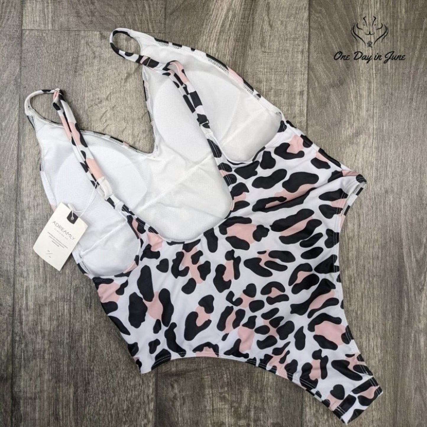 Adreamly V Neck Backless Swimsuit Size L