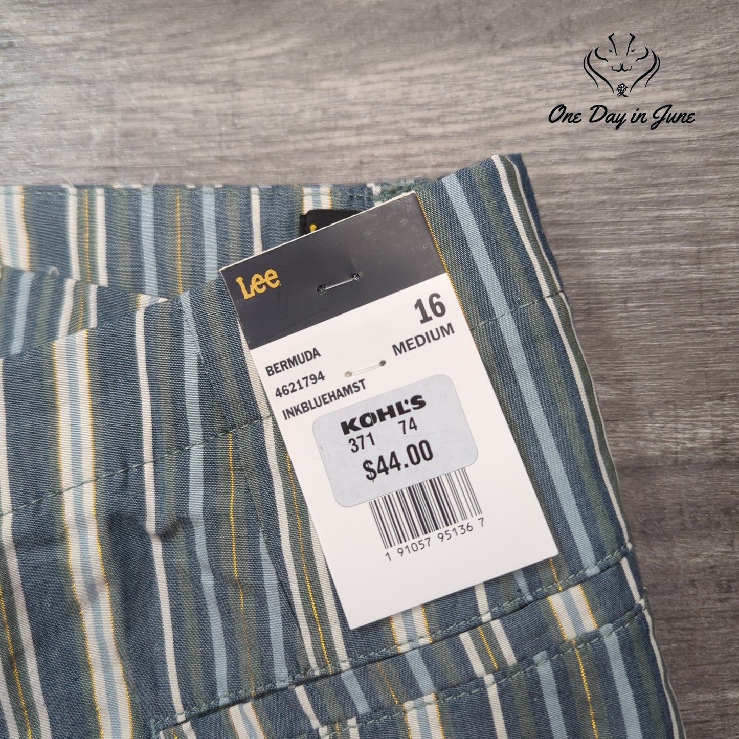Lee Mid Rise Bermuda Shorts Size 16