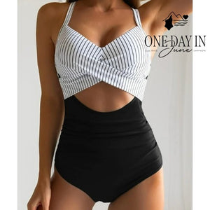 Eomenie Tummy Control Twist Front Cutout One Piece Swimsuit Black NWT Size XL