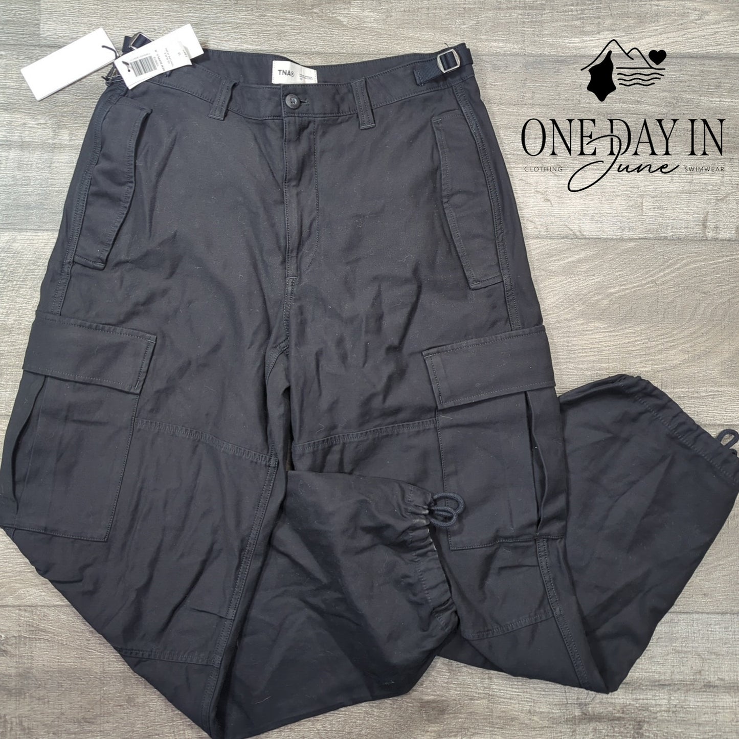 TNA Cargo Pants Size 10
