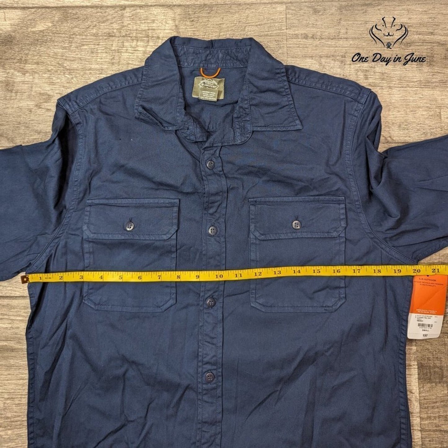 St. John's Bay Outdoor Button Down Shirt Size S