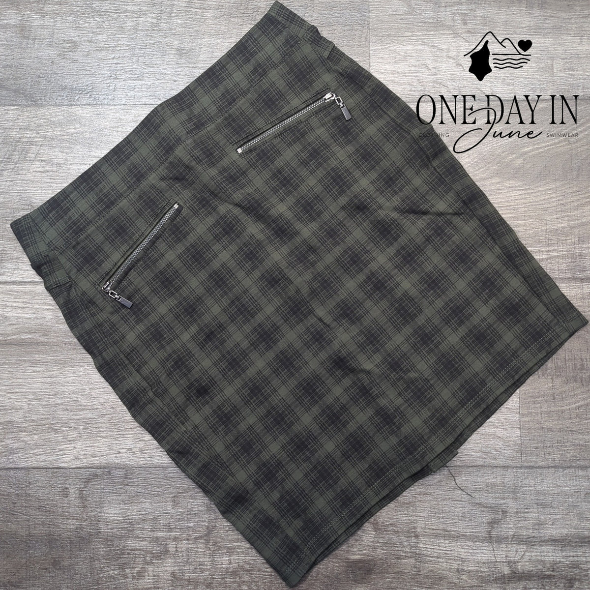 Liverpool Company Plaid Pencil Skirt Olive Black Zip Pockets Size 6