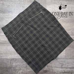 Liverpool Company Plaid Pencil Skirt Olive Black Zip Pockets Size 6