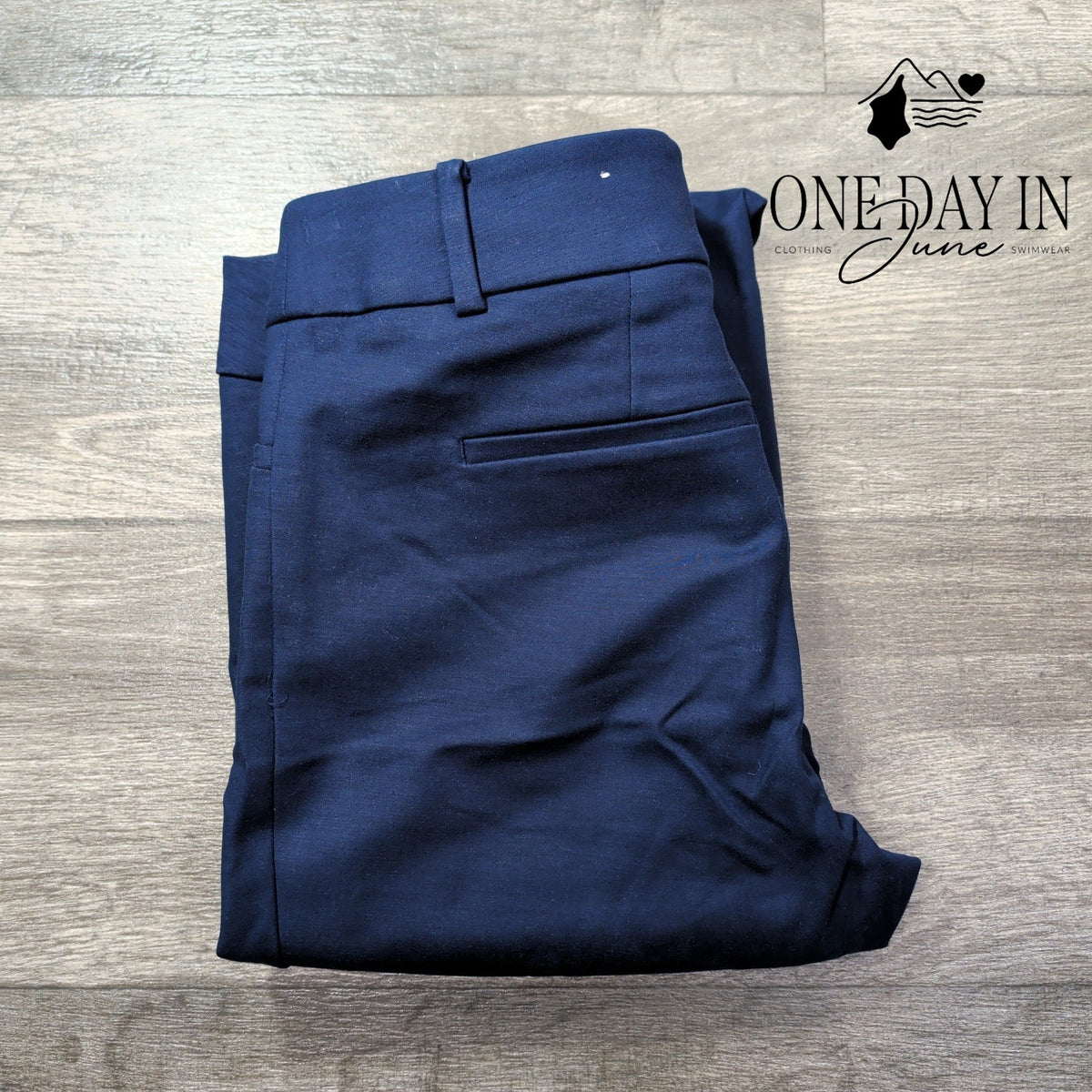 Loft Marisa Riviera Crop Pants Navy Blue Slim Straight NWT Size 6