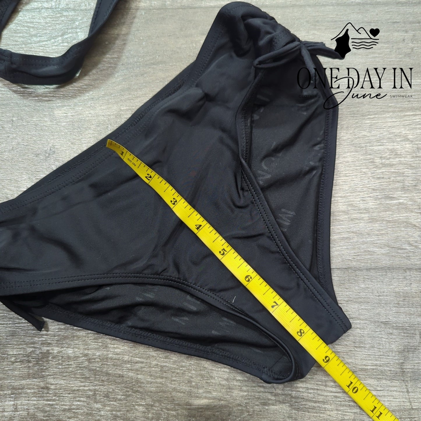 Mienoe Cross Front Bikini Swimsuit Size (150) L