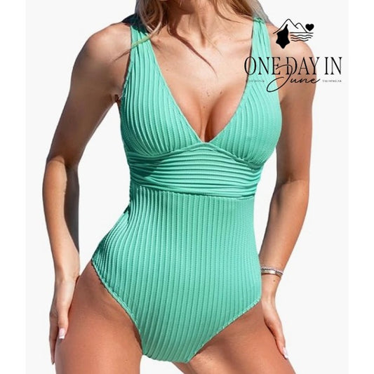 Cupshe Textured V Front One Piece Swimsuit Size L