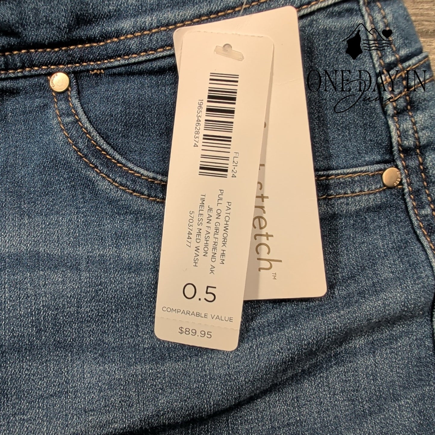 Chico's Girlfriend Slim Ankle Jeans Size Chico's .5 (6)