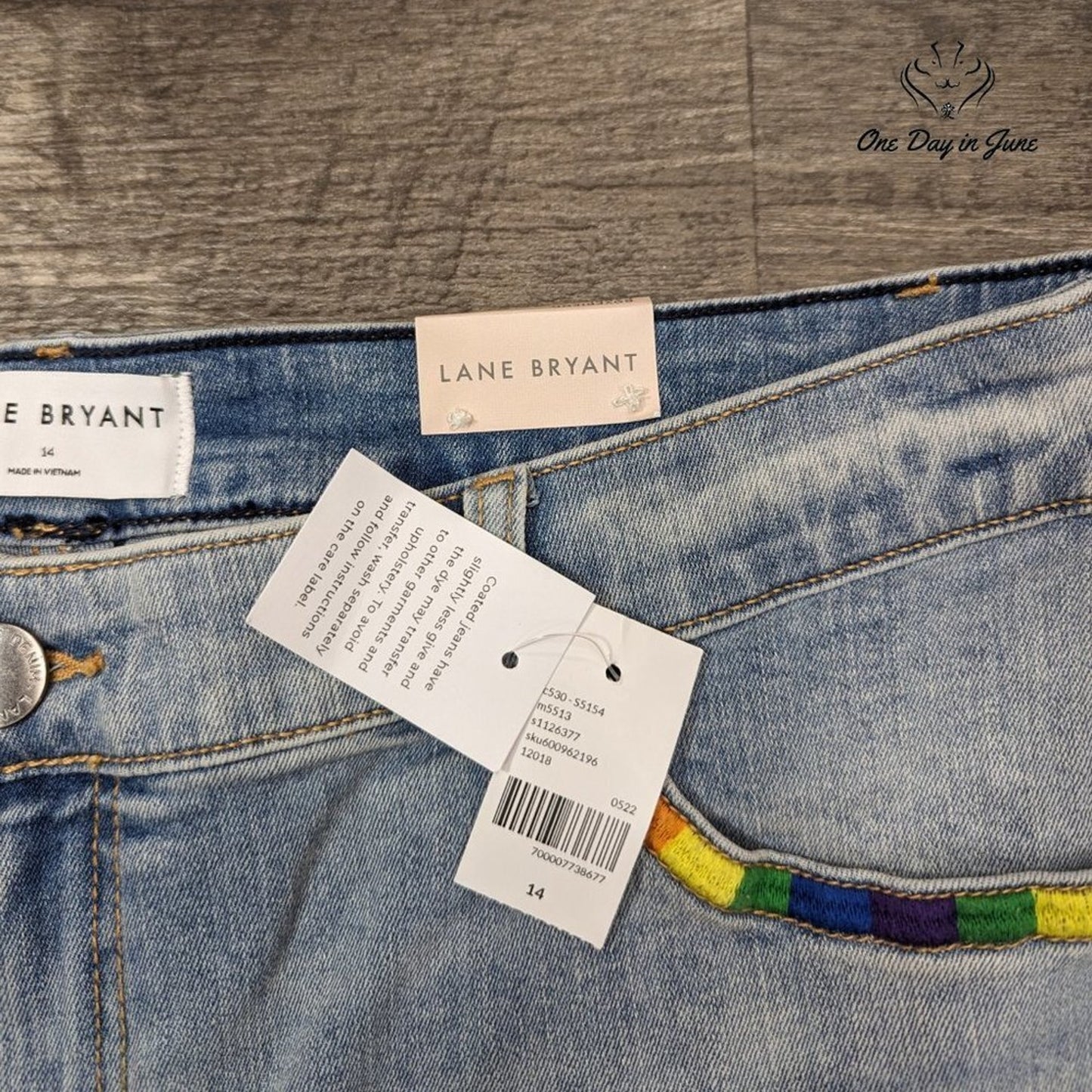 Lane Bryant Mid Rise Boyfriend Capri Jeans Size 14