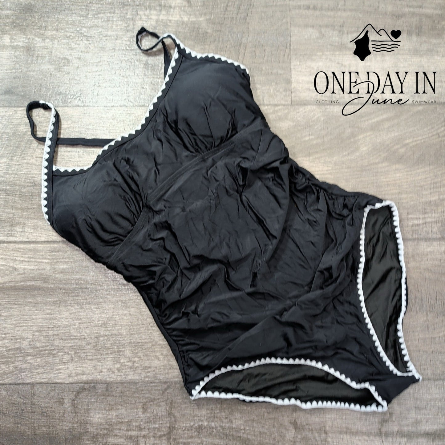Eomenie Tie Back One Piece Swimsuit Size L
