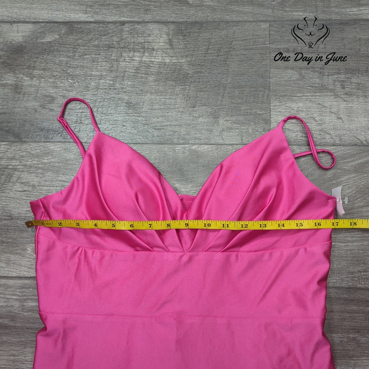 B. Smart Juniors V Neck Spaghetti Strap Bodycon Mini Dress Hot Pink Size 15
