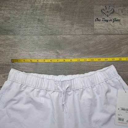 Yogalicious Tennis Shorts Size L