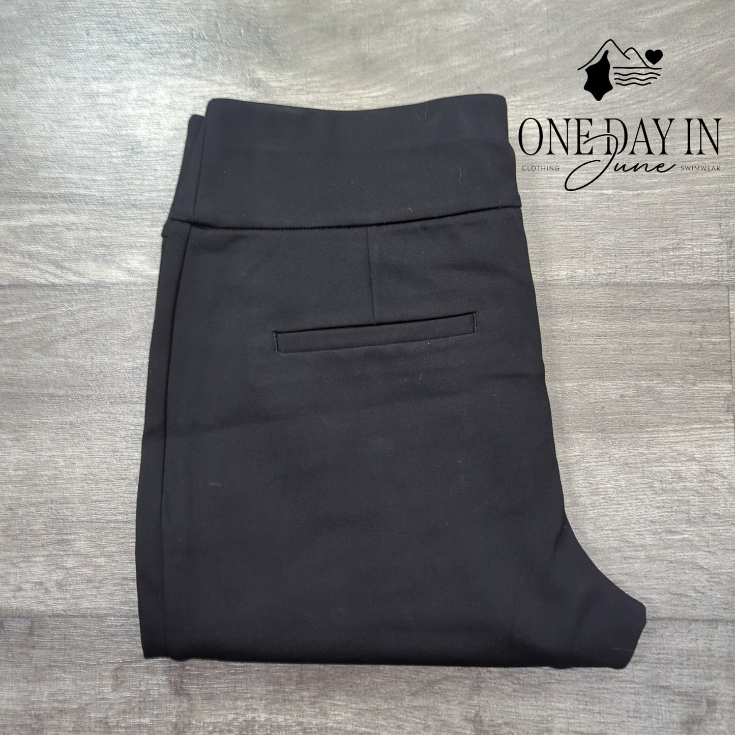 Express Cropped Pants Size M