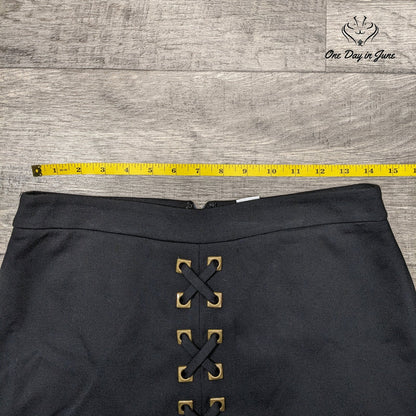 Carmen Marc Valvo Black Lace Up Front Mini Skirt Gold Grommets Size 6