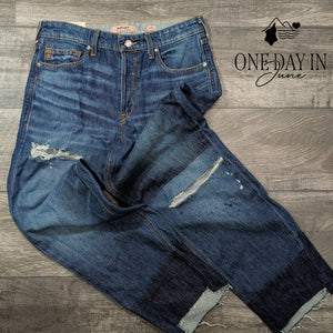 Ariat Ultra High Rise Tomboy Straight Distressed Jeans Size 8 (29)