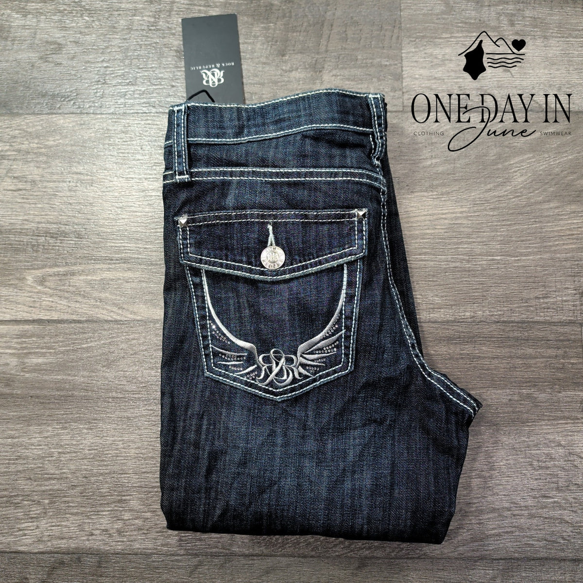 Rock & Republic Crystal Ball Mid Rise Bootcut Jeans Dark Wash NWT Size 6